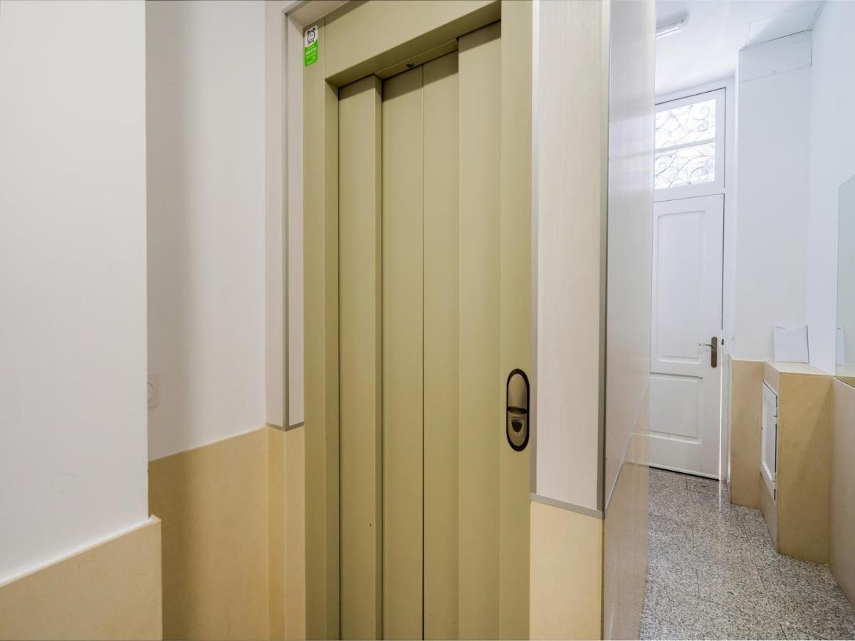 Oyo Style Apartments Puerto バレンシア エクステリア 写真
